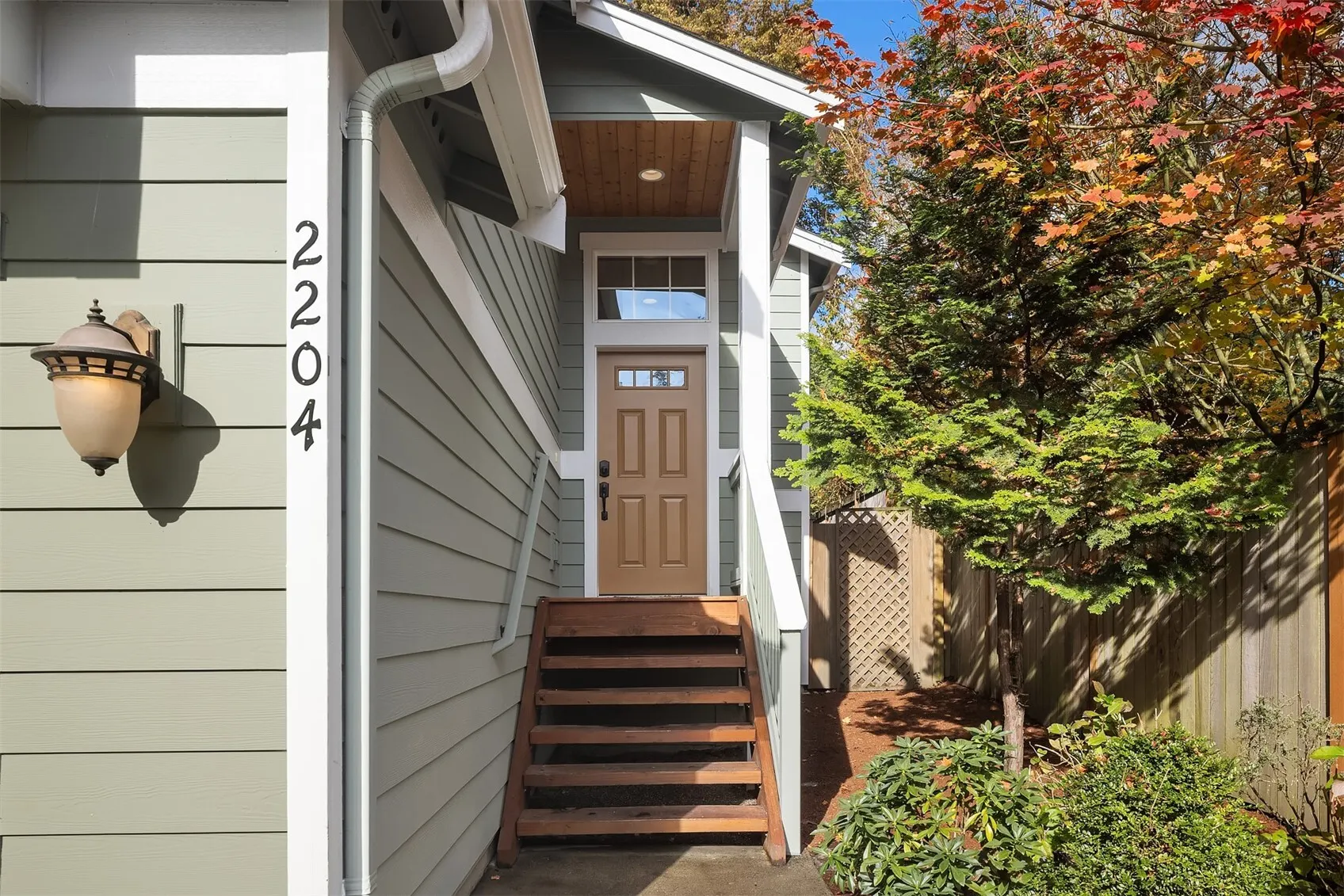 2204 NE 135th Street , Seattle, WA 98125