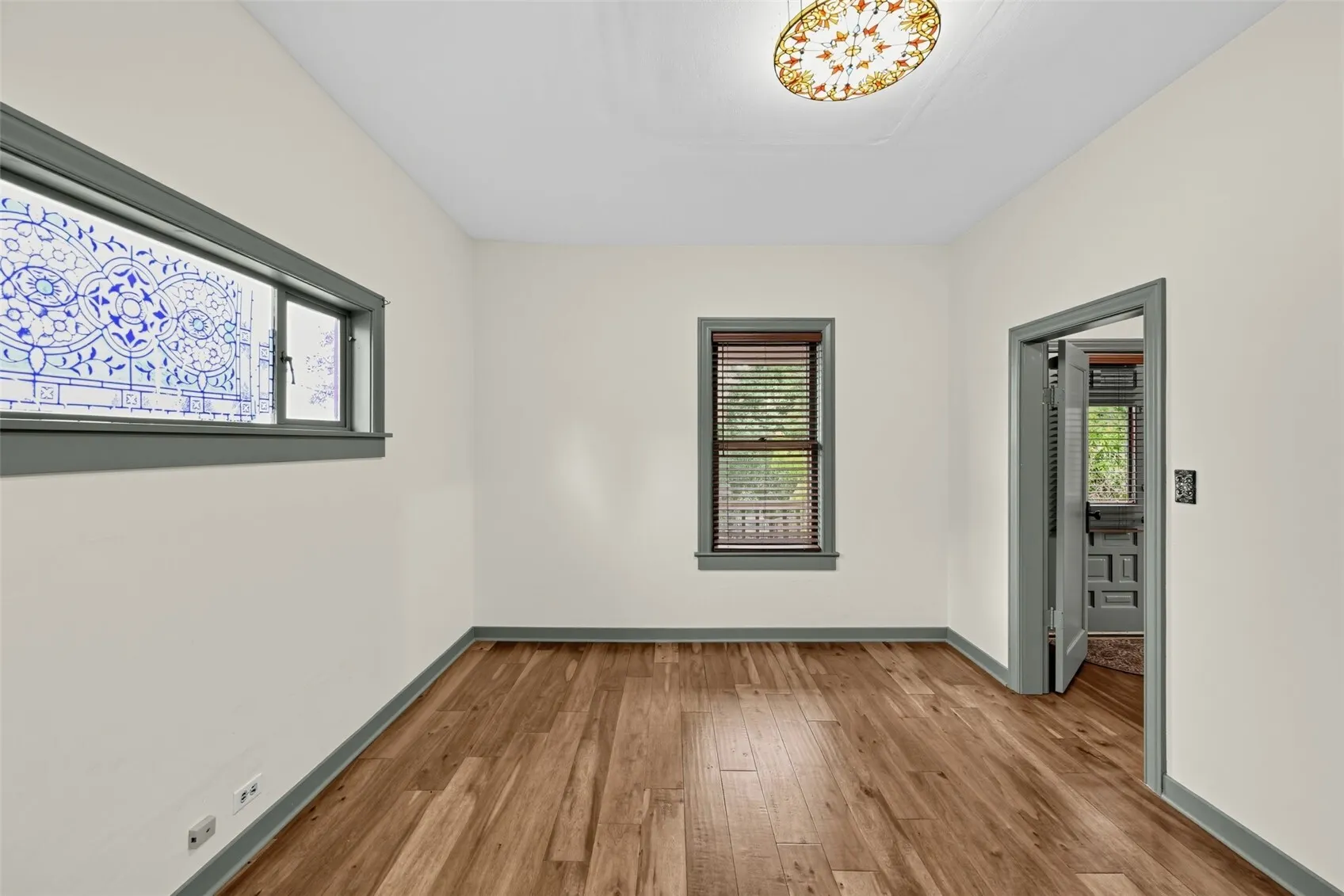 6346 51st Avenue S, Seattle, WA 98118