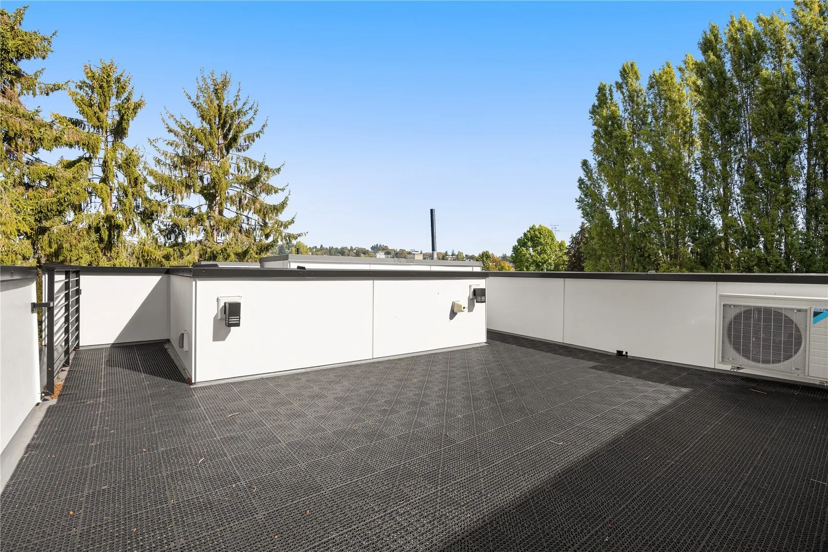 3118 Queen Anne Avenue N, Seattle, WA 98109