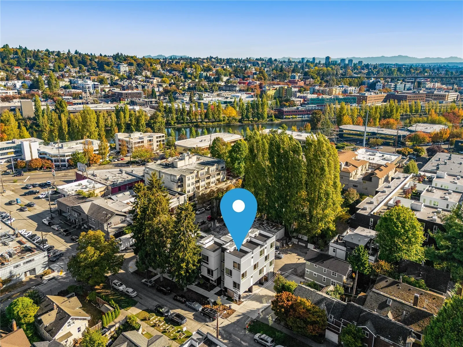 3118 Queen Anne Avenue N, Seattle, WA 98109