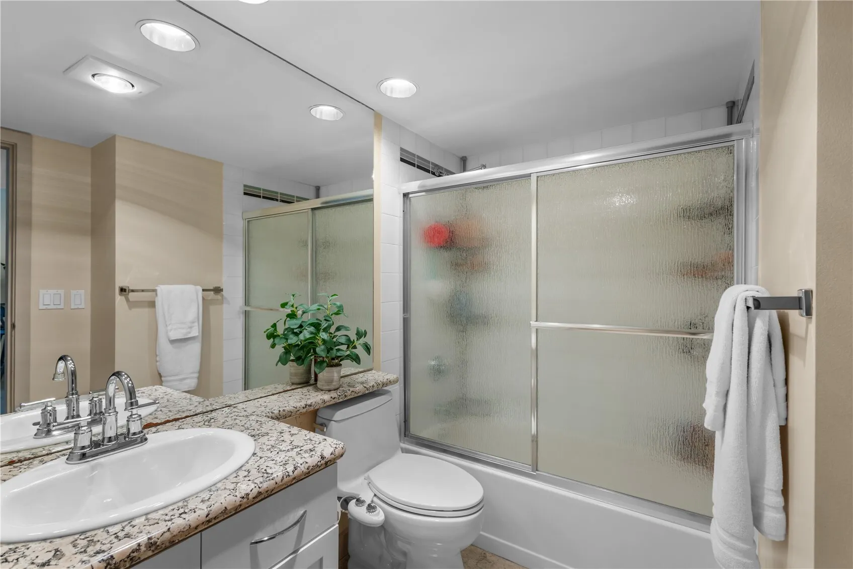 2929 1st Avenue #218, Seattle, WA 98121