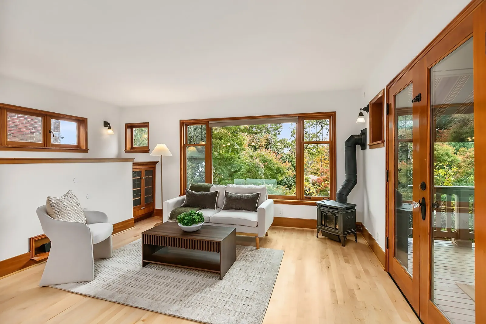 3639 Magnolia Boulevard W, Seattle, WA 98199