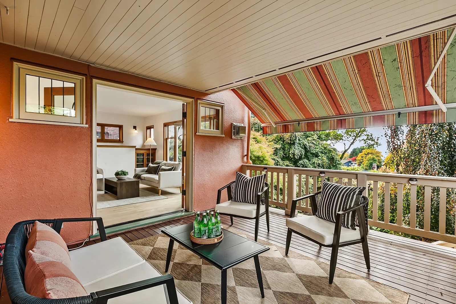 3639 Magnolia Boulevard W, Seattle, WA 98199