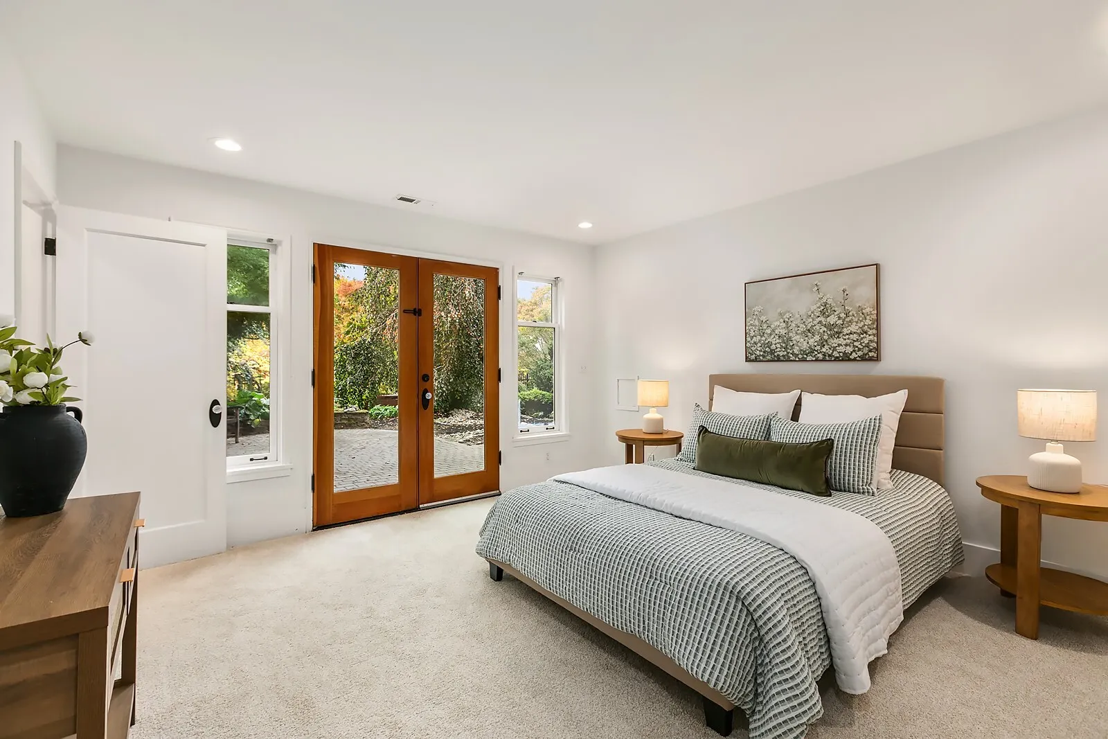 3639 Magnolia Boulevard W, Seattle, WA 98199