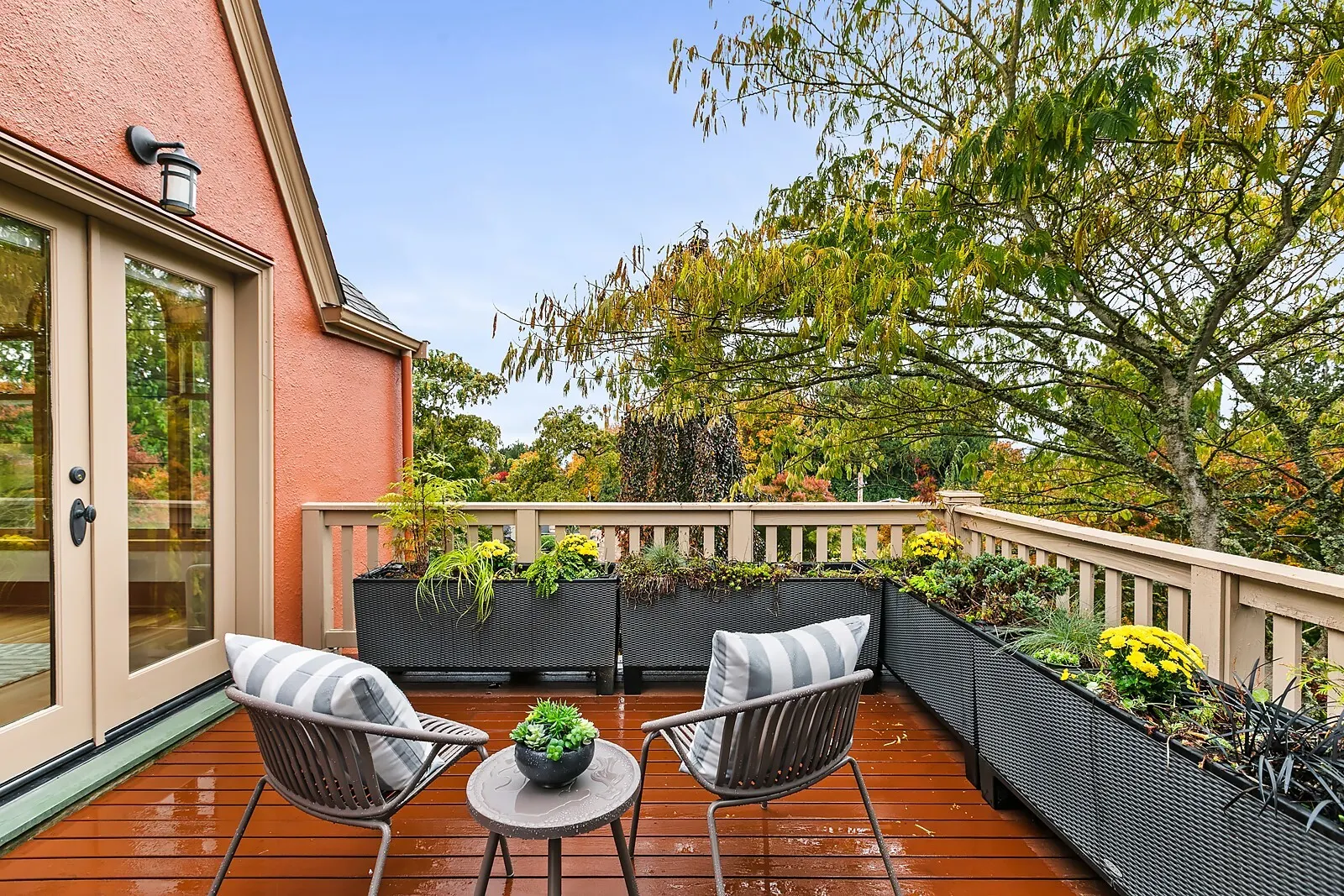 3639 Magnolia Boulevard W, Seattle, WA 98199
