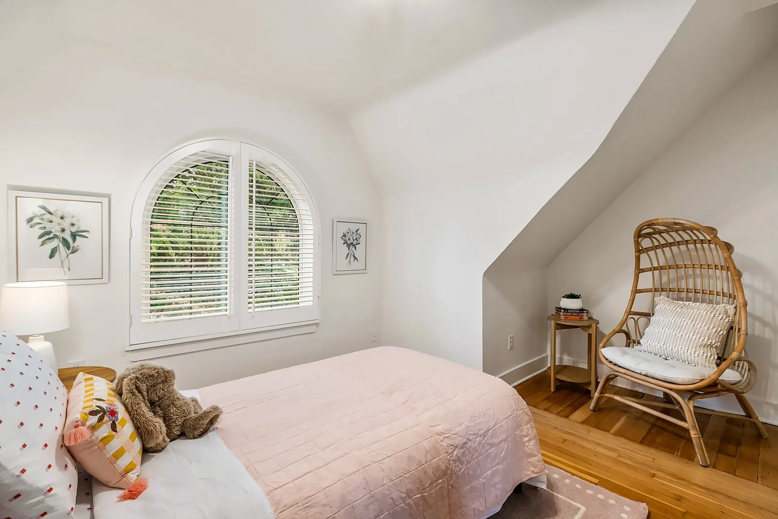 3639 Magnolia Boulevard W, Seattle, WA 98199