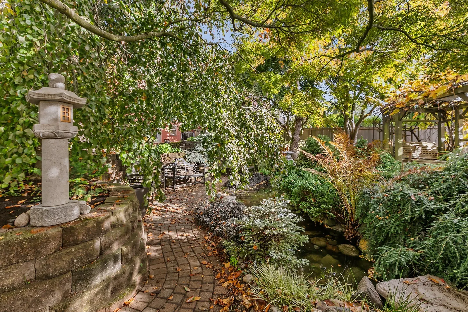 3639 Magnolia Boulevard W, Seattle, WA 98199