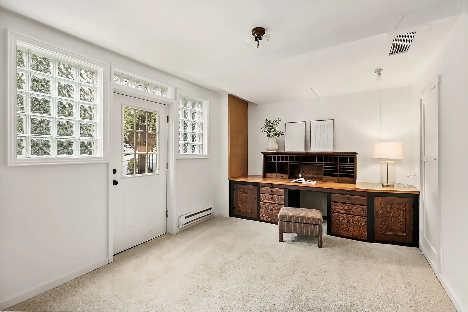 3639 Magnolia Boulevard W, Seattle, WA 98199