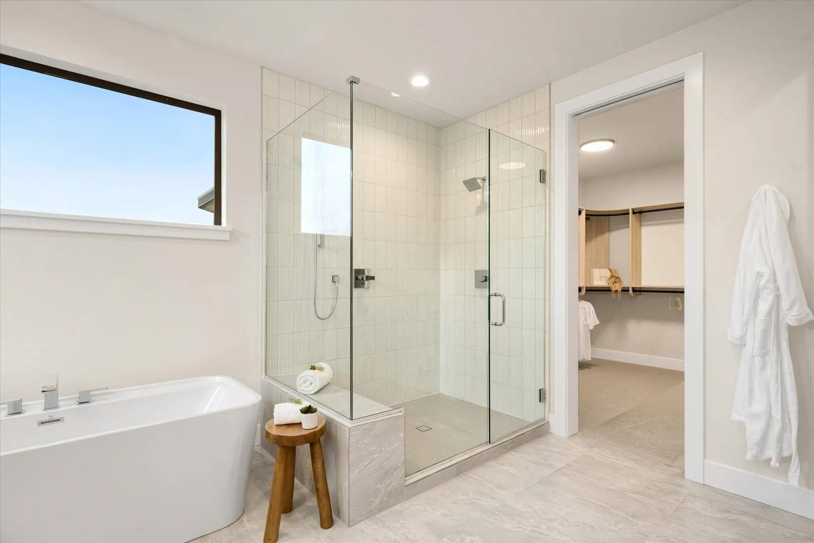 10205 125th Avenue NE, Kirkland, WA 98033