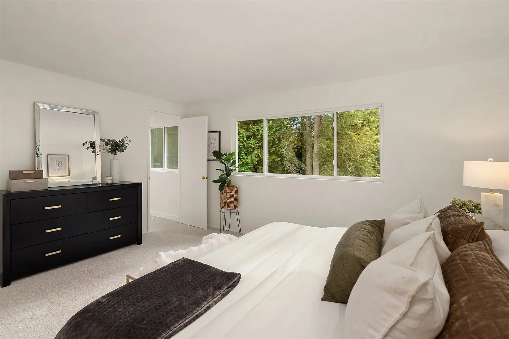 18008 NE 196th Street , Woodinville, WA 98077