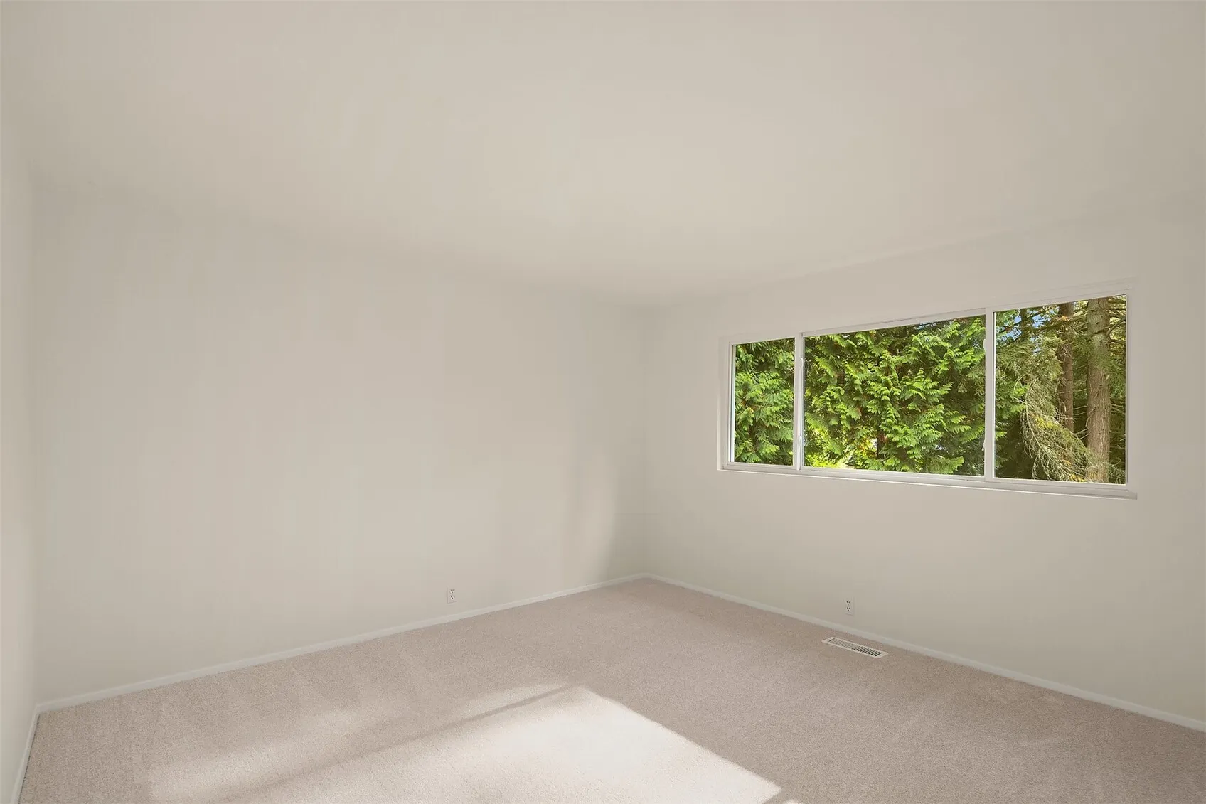 18008 NE 196th Street , Woodinville, WA 98077