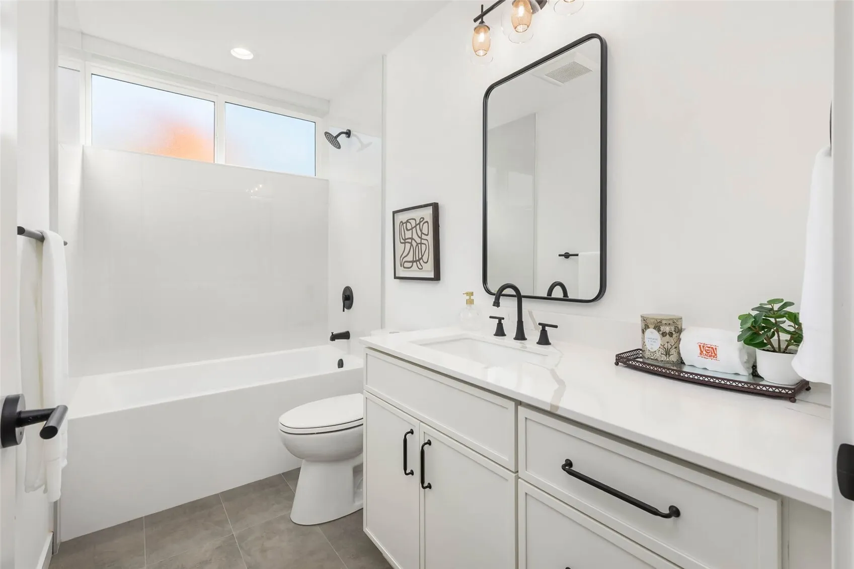 516 N 102nd Street , Seattle, WA 98133