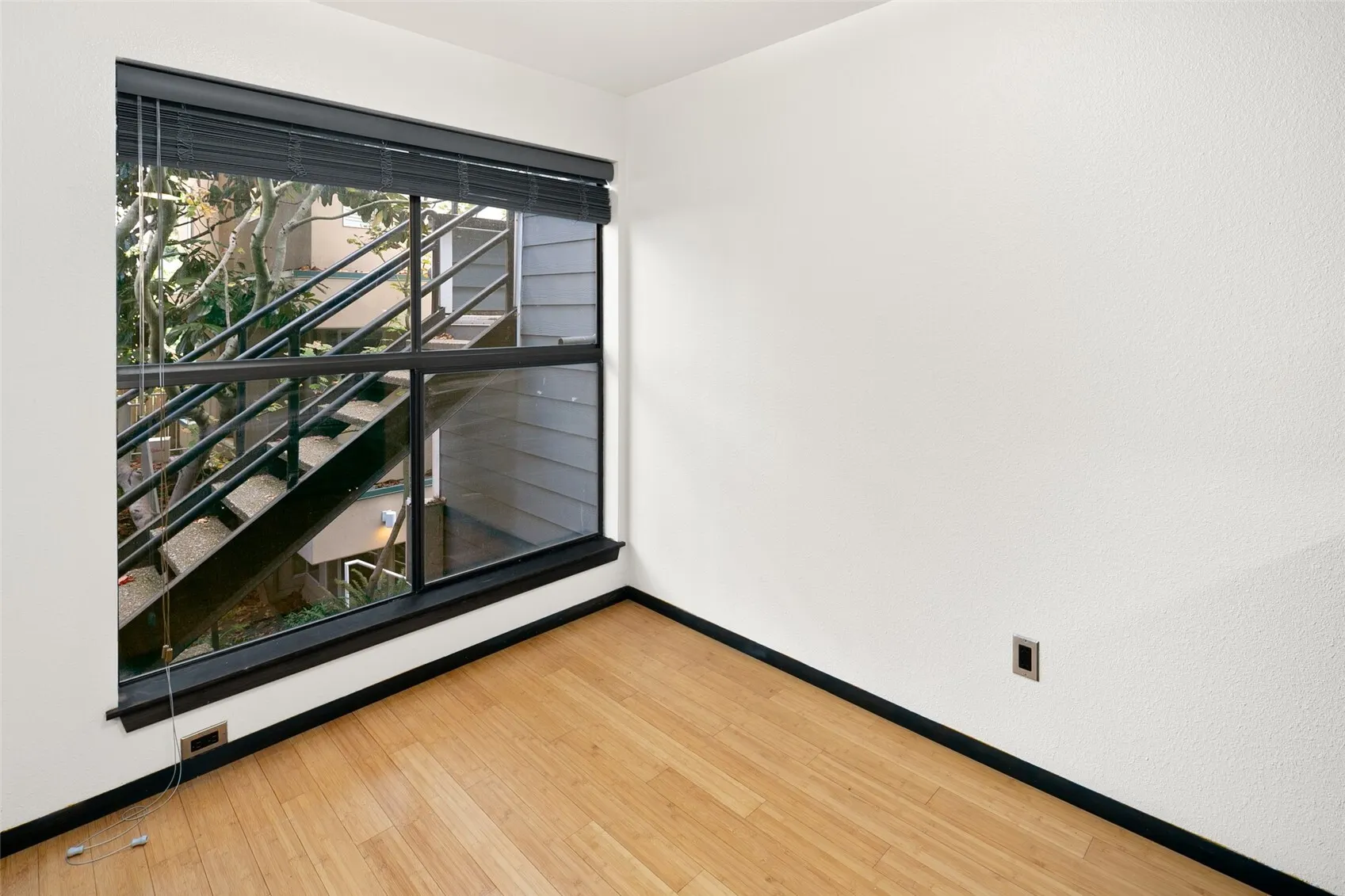 3655 Albion Place N #3, Seattle, WA 98103
