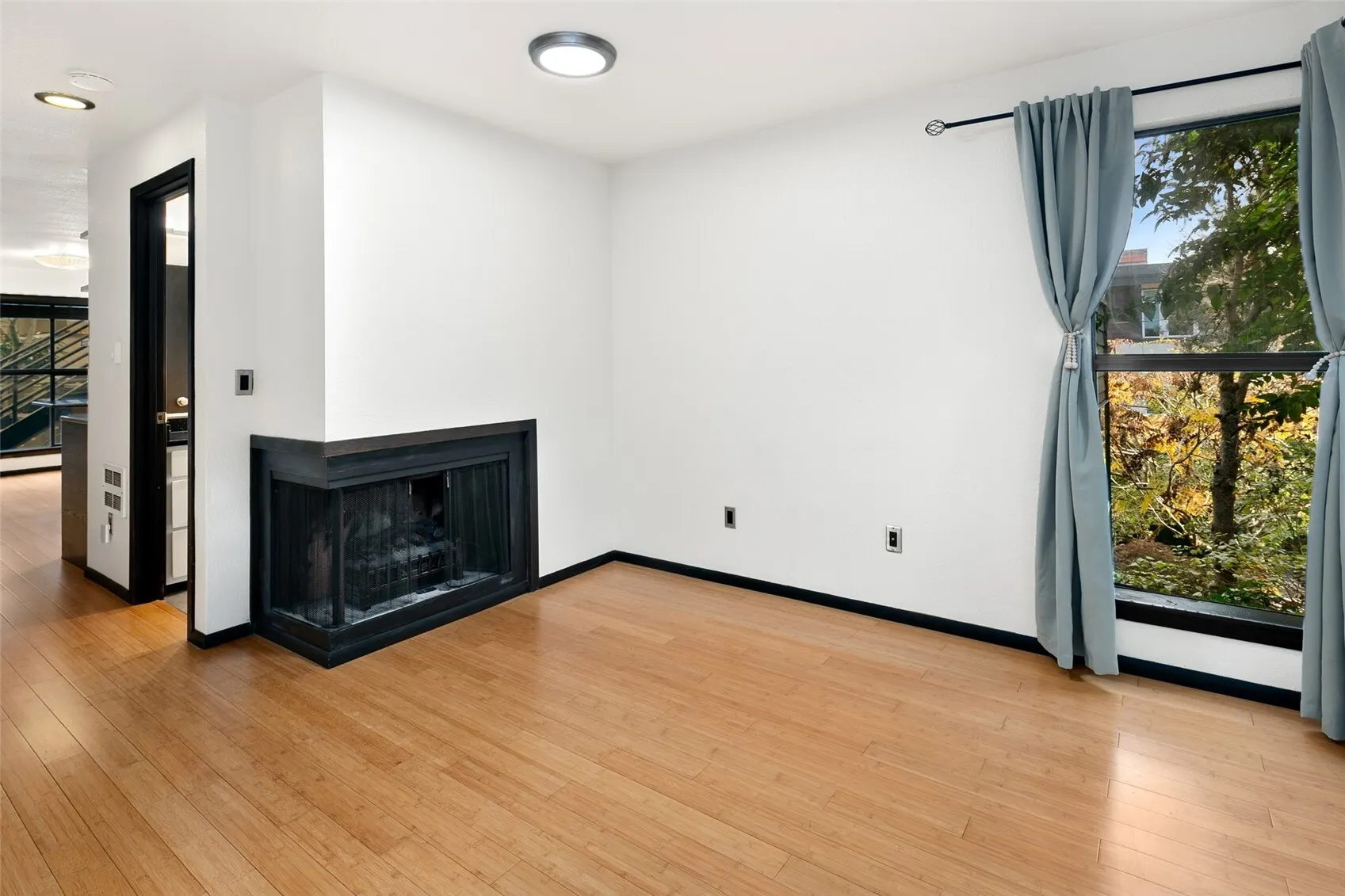3655 Albion Place N #3, Seattle, WA 98103
