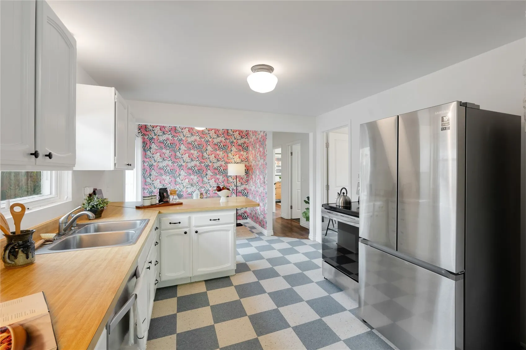 4512 6th Avenue NW, Seattle, WA 98107
