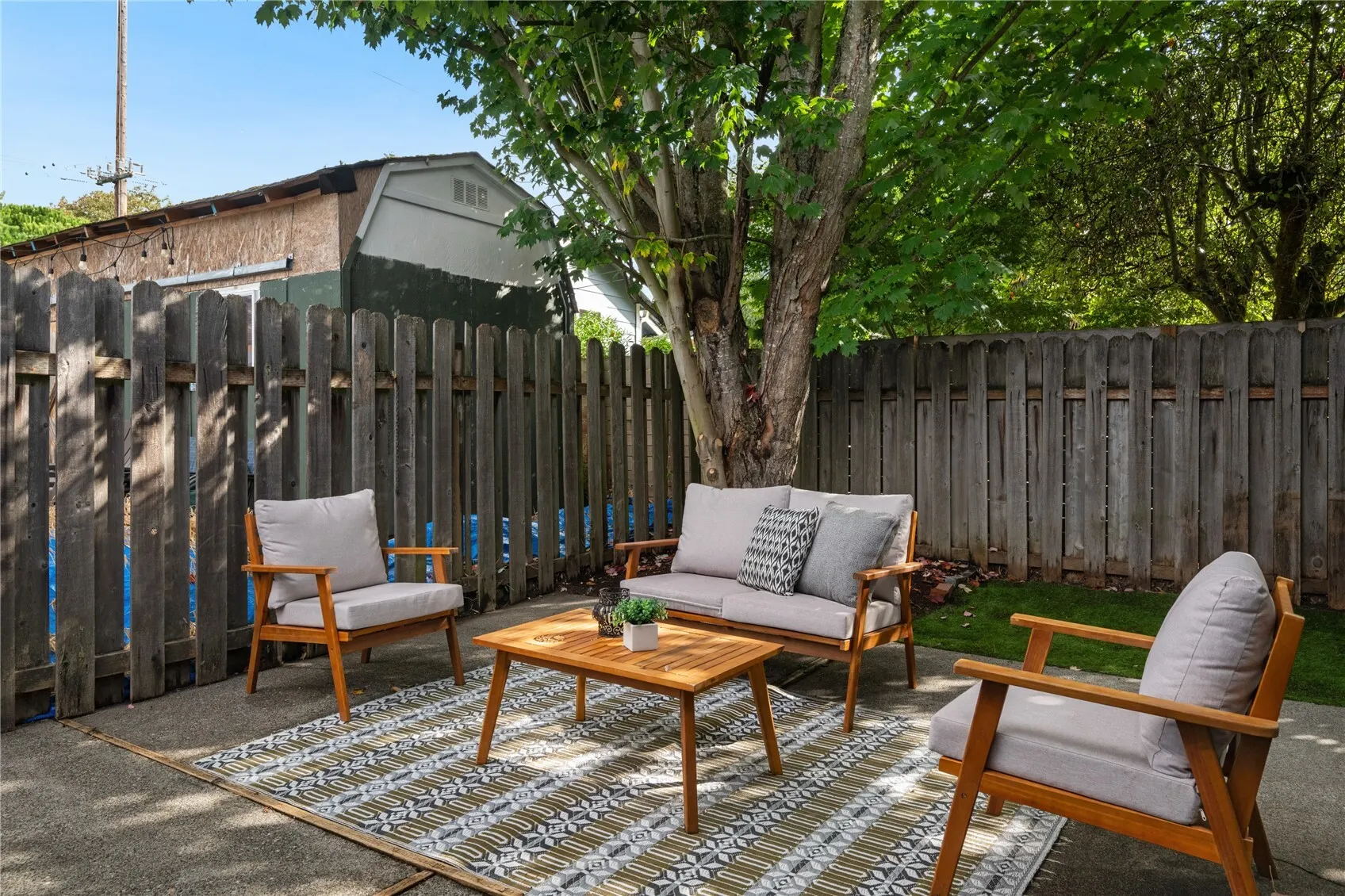 4512 6th Avenue NW, Seattle, WA 98107