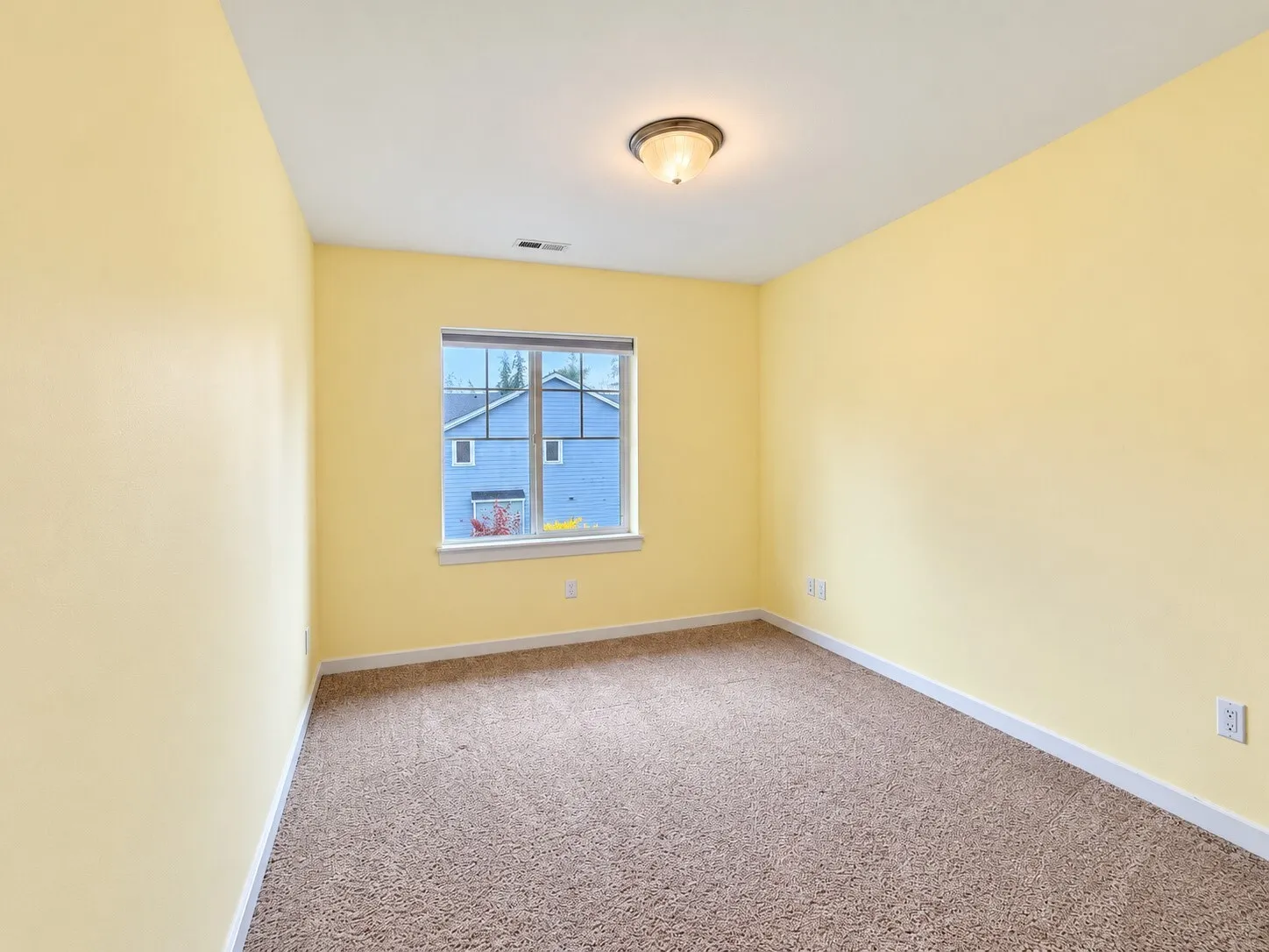 15718 2nd Lane W, Lynnwood, WA 98087