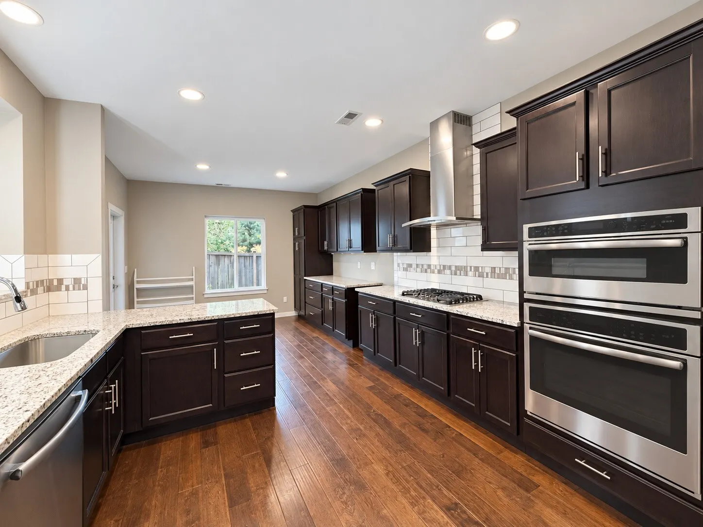 15718 2nd Lane W, Lynnwood, WA 98087