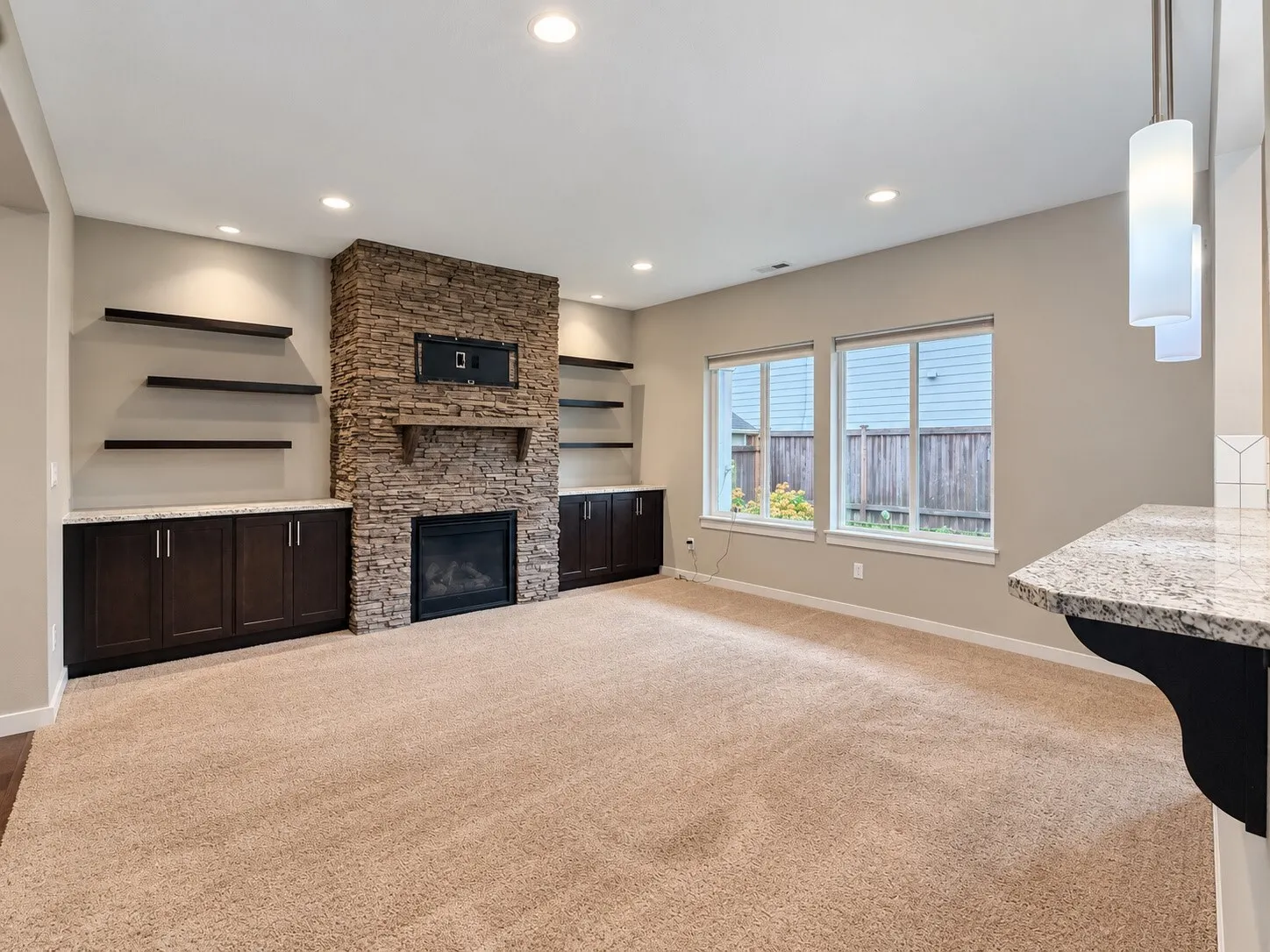15718 2nd Lane W, Lynnwood, WA 98087