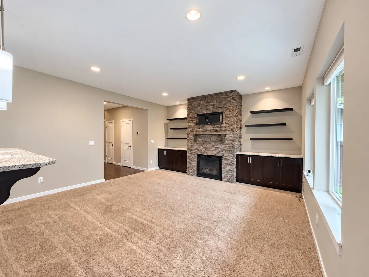 15718 2nd Lane W, Lynnwood, WA 98087