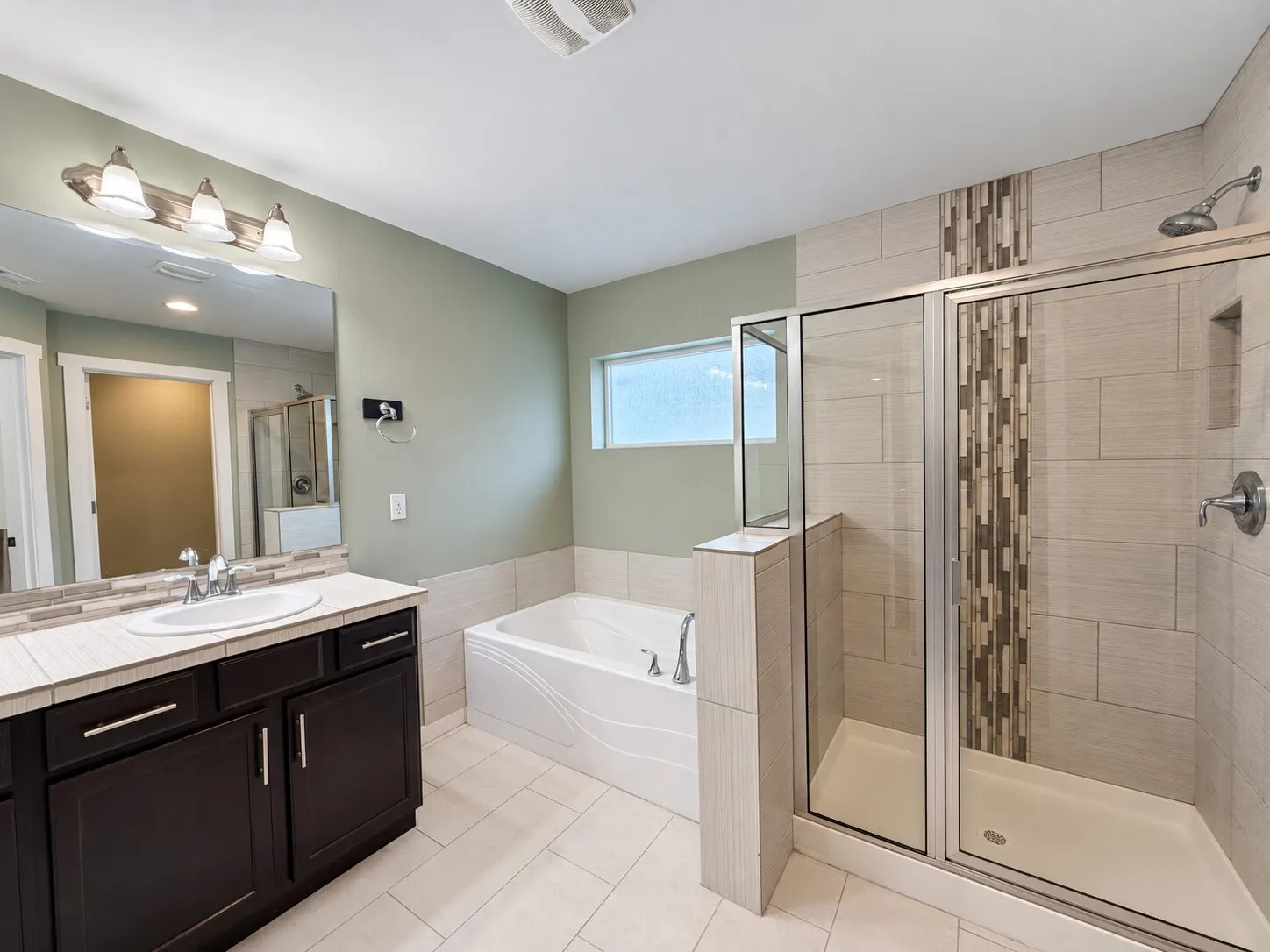 15718 2nd Lane W, Lynnwood, WA 98087
