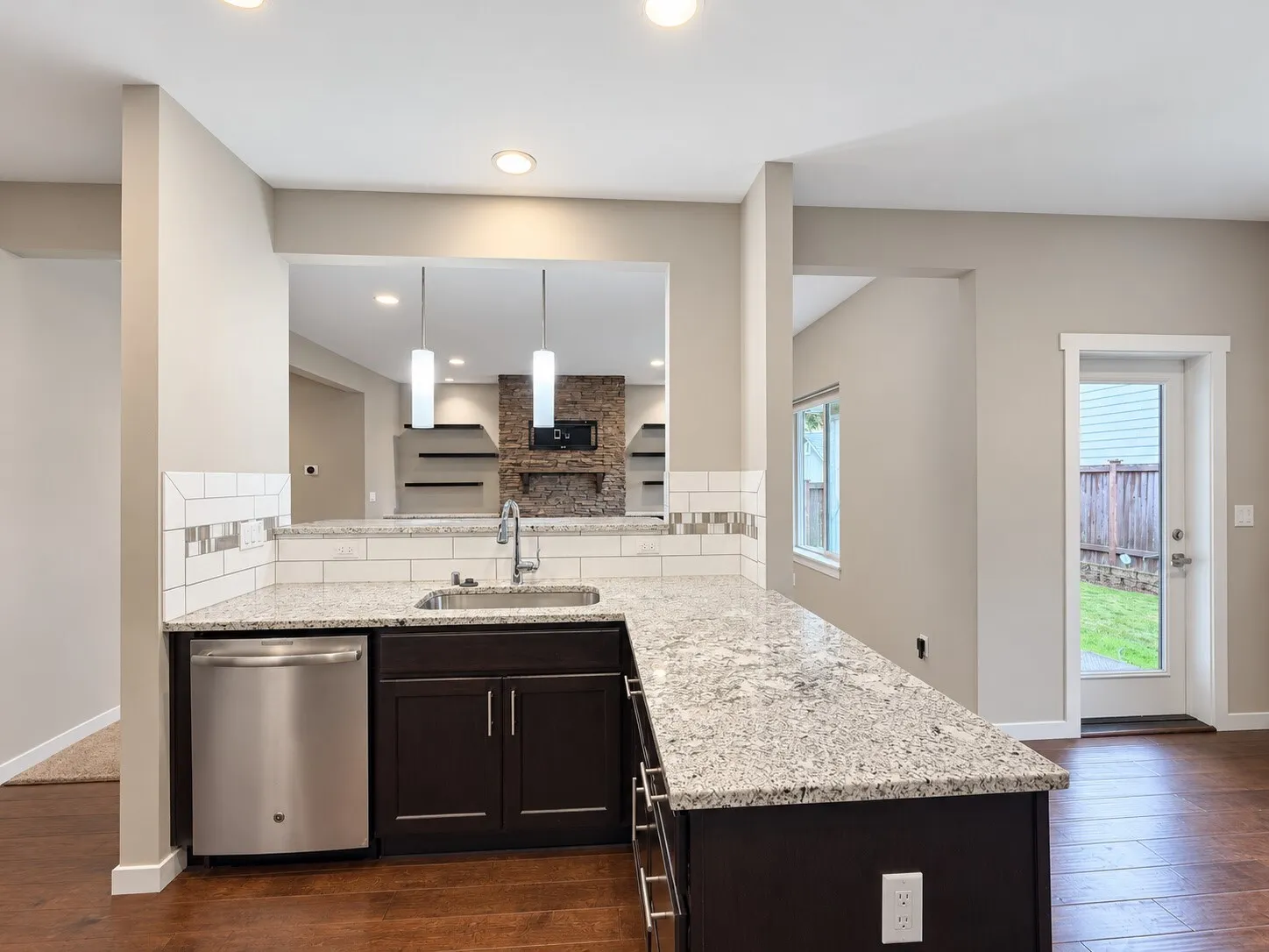 15718 2nd Lane W, Lynnwood, WA 98087