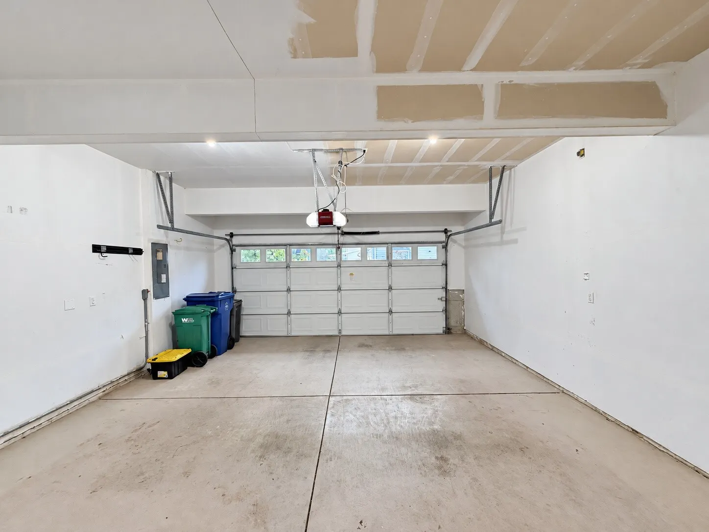 15718 2nd Lane W, Lynnwood, WA 98087
