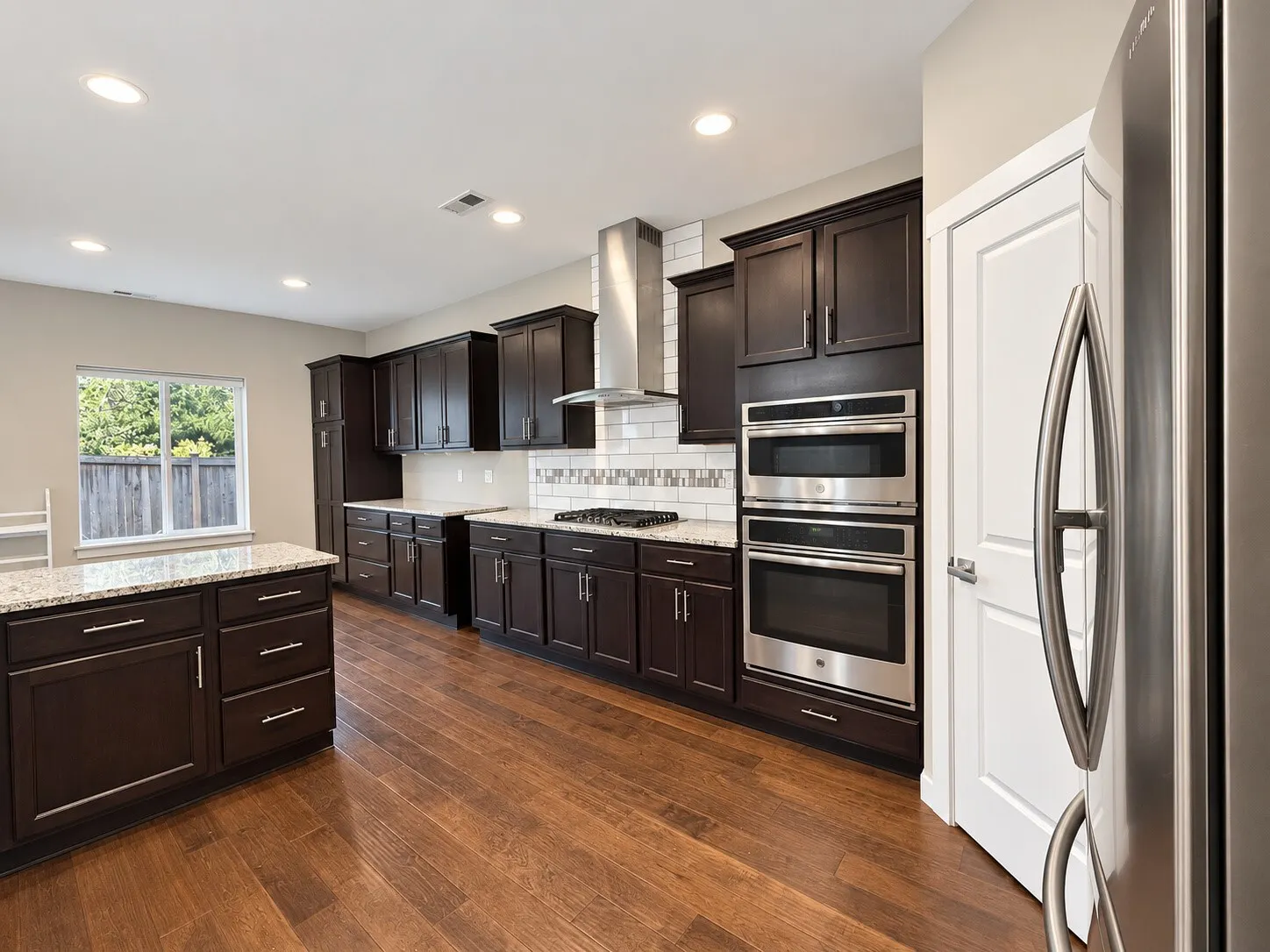 15718 2nd Lane W, Lynnwood, WA 98087