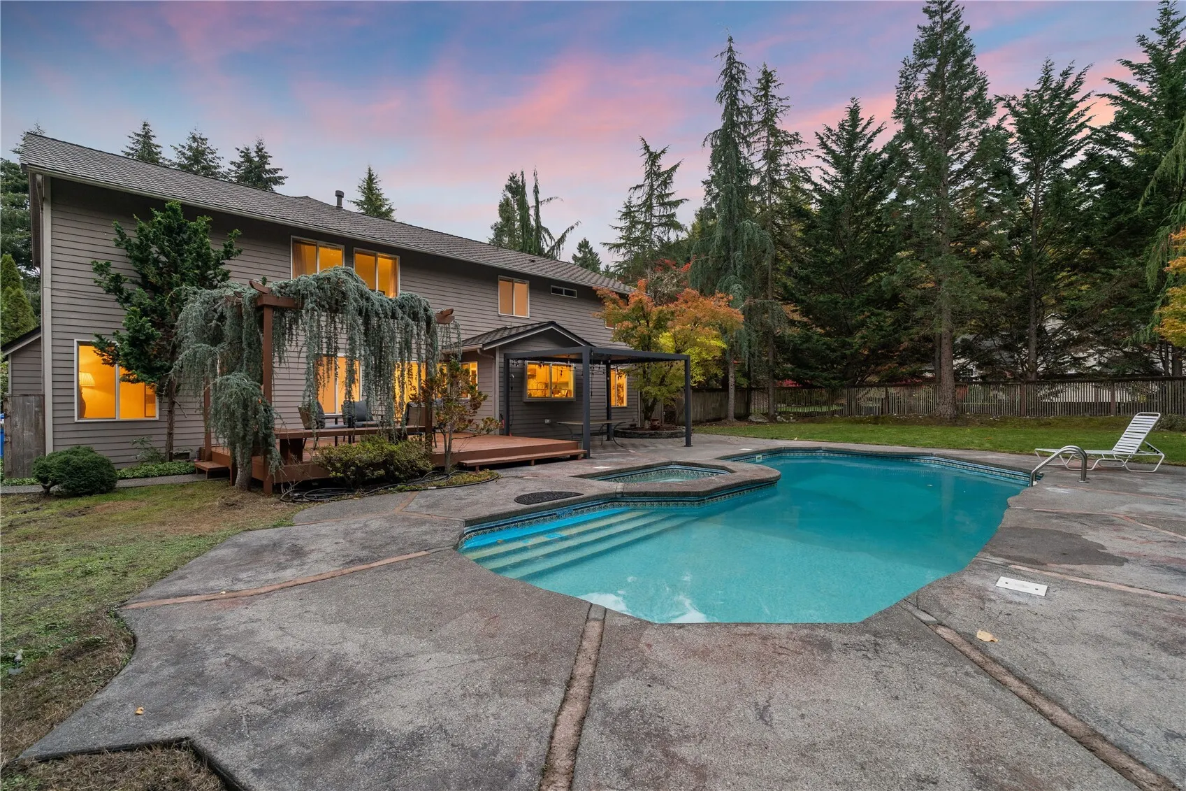 15707 138th Place SE, Renton, WA 98058