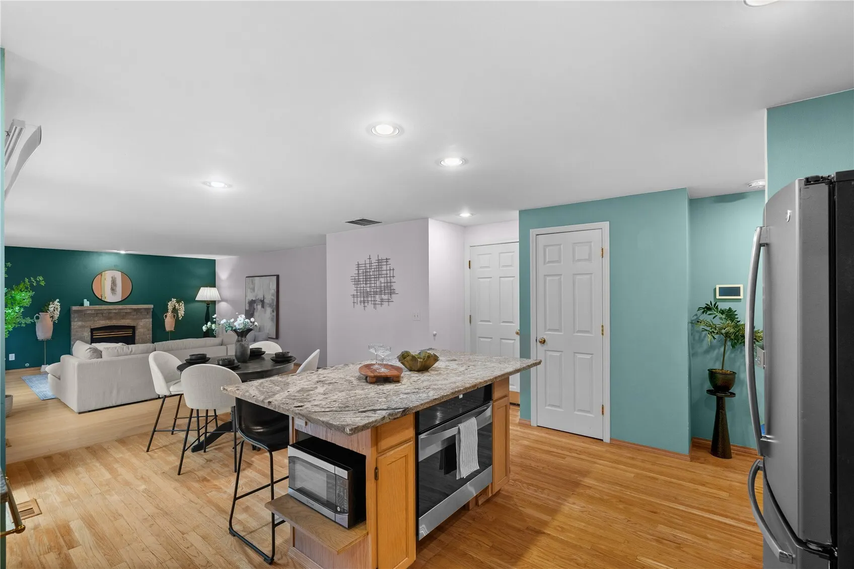 15707 138th Place SE, Renton, WA 98058