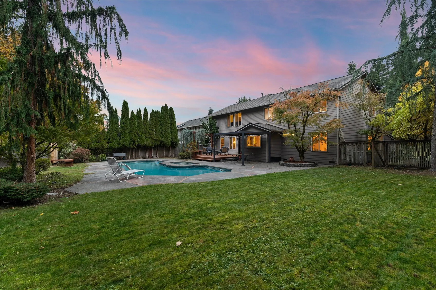 15707 138th Place SE, Renton, WA 98058