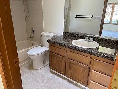 12223 NE 3rd Place , Bellevue, WA 98005