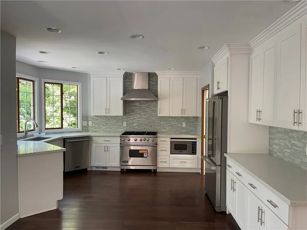 12223 NE 3rd Place , Bellevue, WA 98005