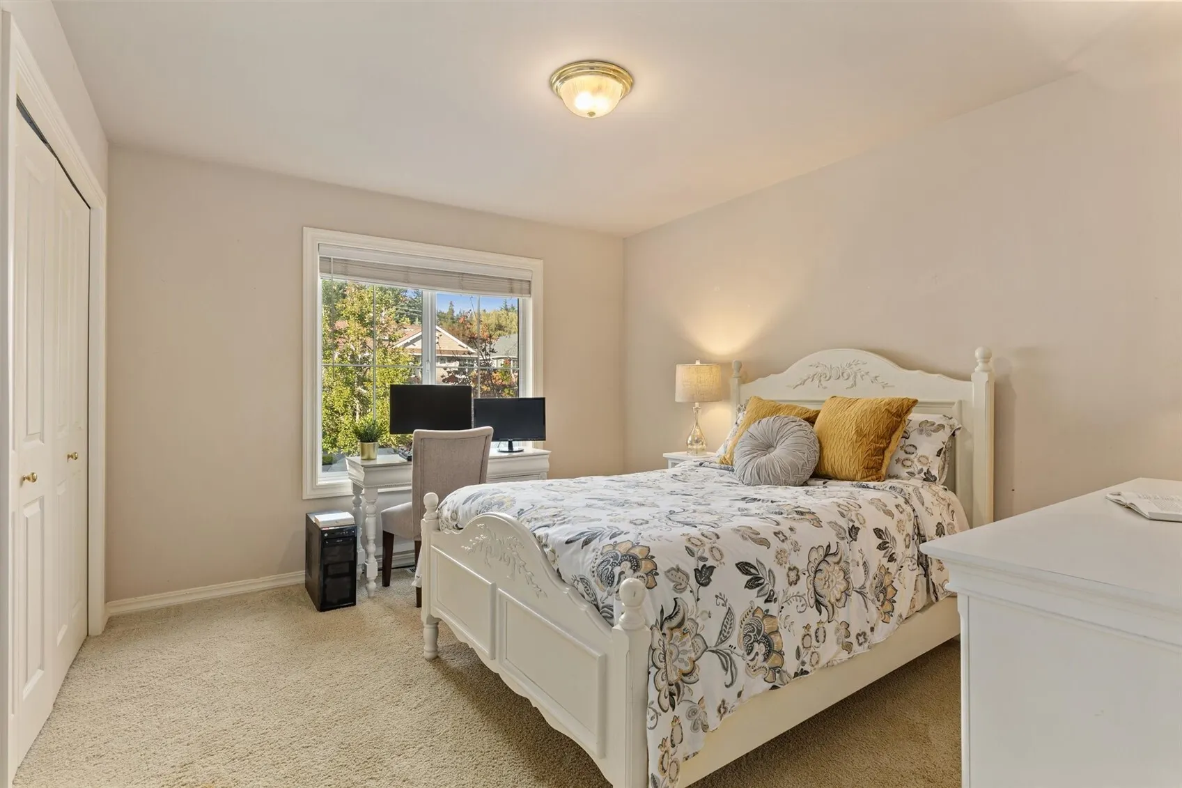22307 NE 6th Court , Sammamish, WA 98074