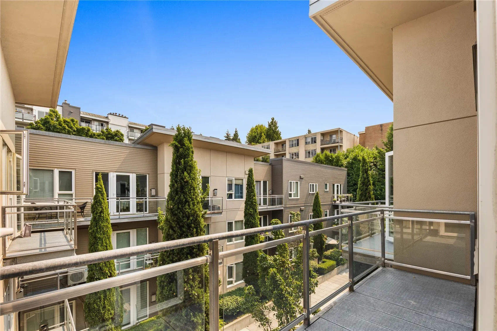 375 Kirkland Avenue #329, Kirkland, WA 98033