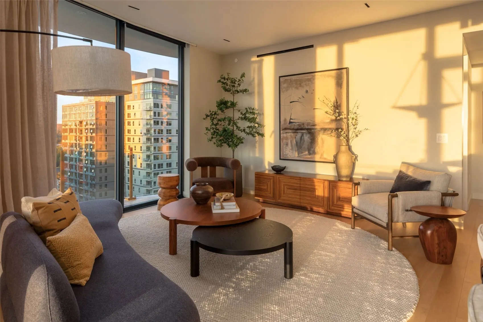 838 Avenue Square NE #1403, Bellevue, WA 98004