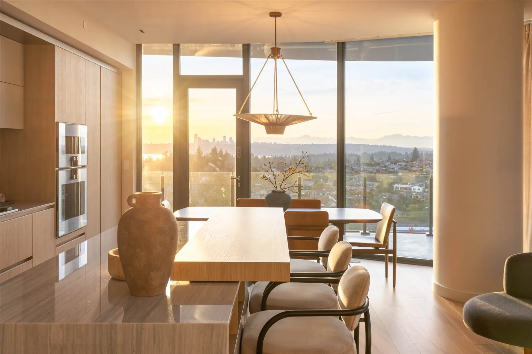 838 Avenue Square NE #1403, Bellevue, WA 98004