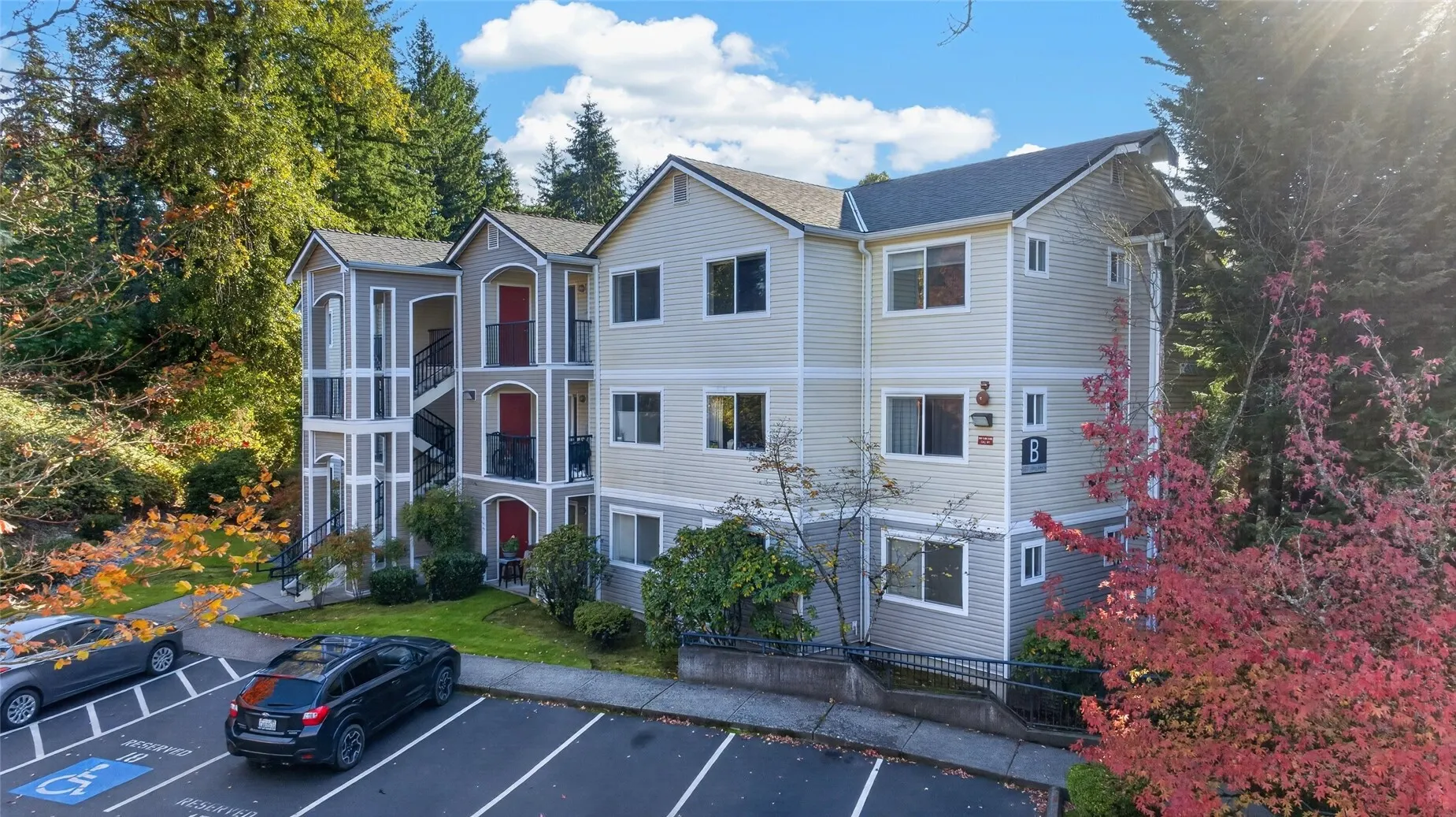 10709 Valley View Road #B 401, Bothell, WA 98011