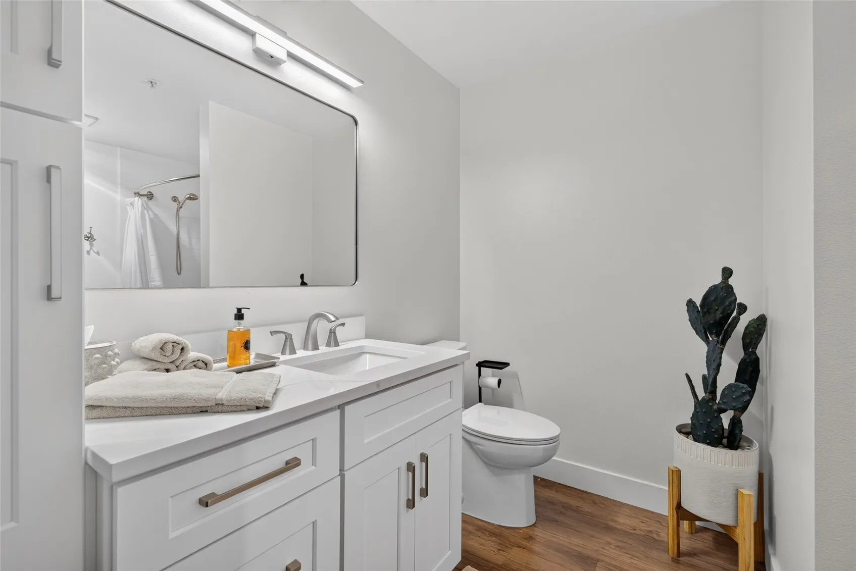 10709 Valley View Road #B 401, Bothell, WA 98011