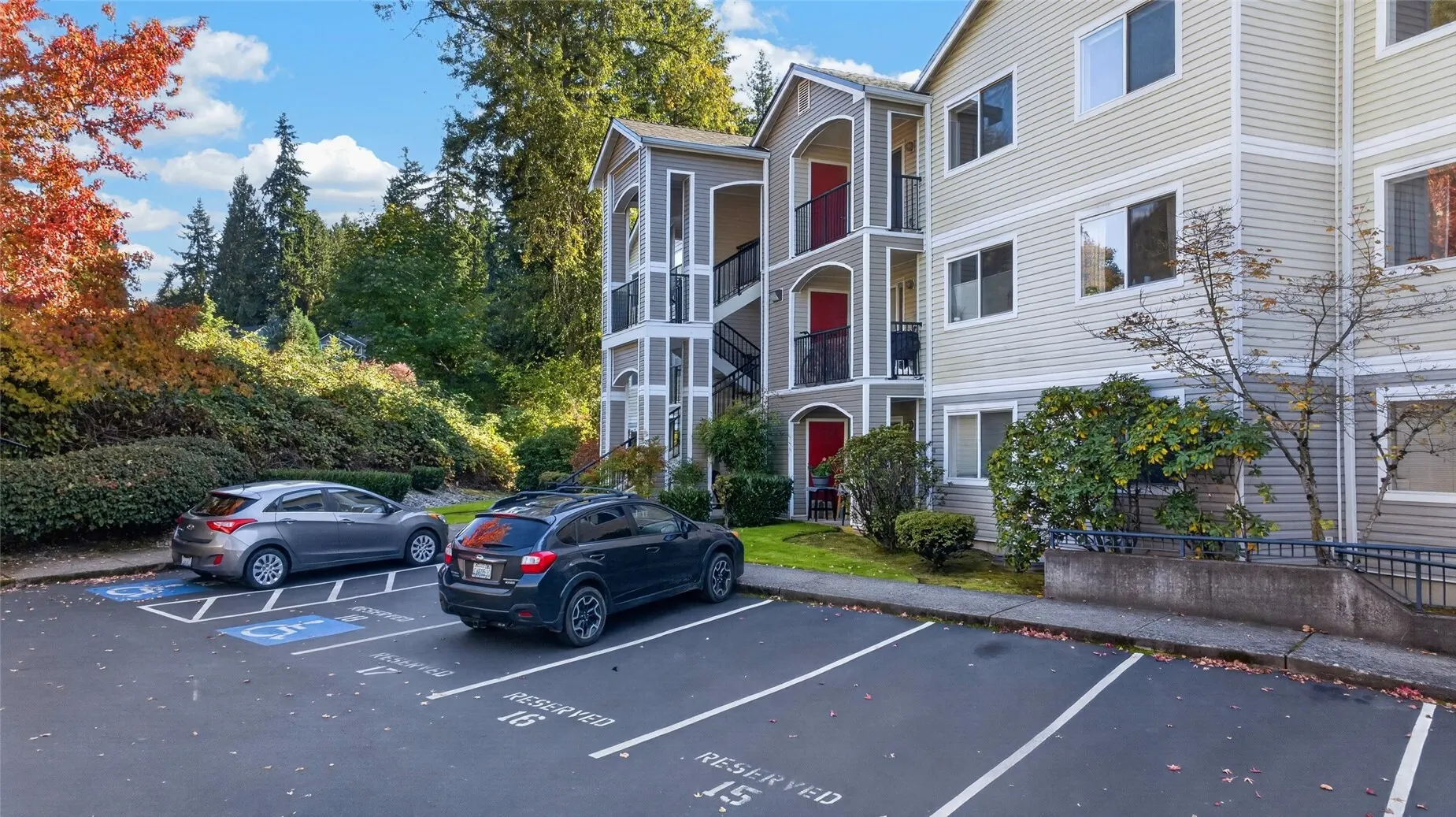 10709 Valley View Road #B 401, Bothell, WA 98011
