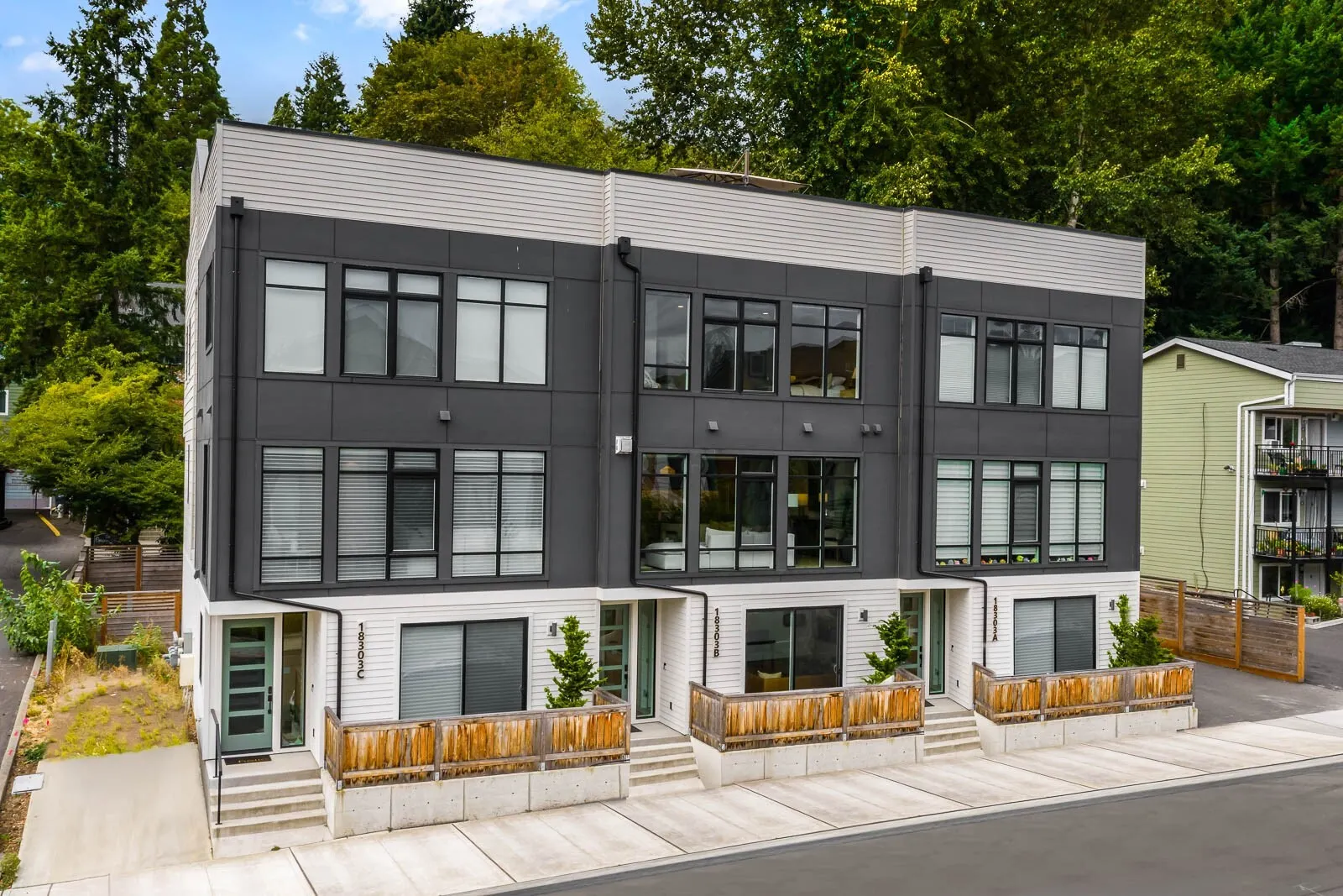 18303 96th Avenue NE #B, Bothell, WA 98011