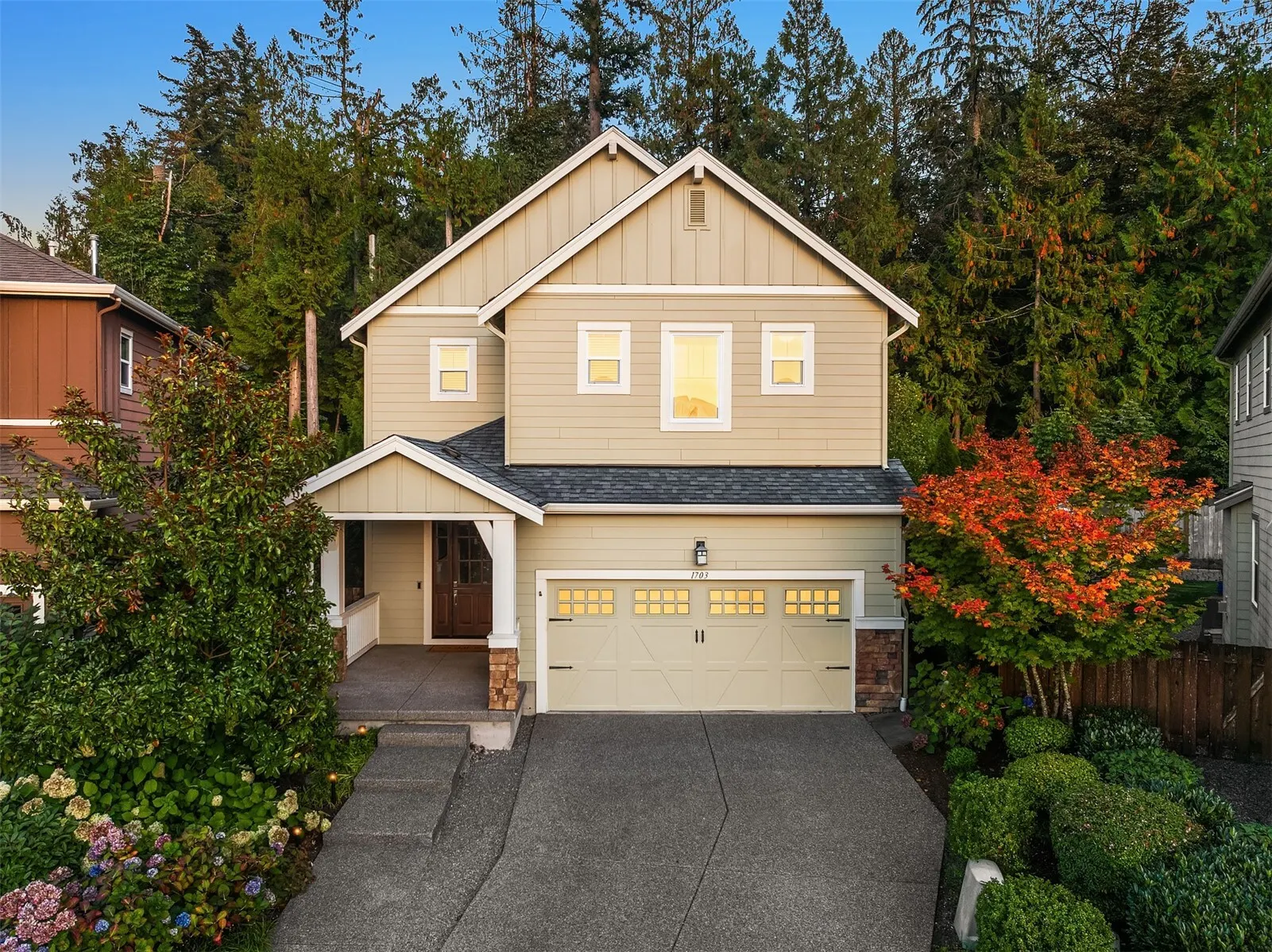 1703 NE Falls Drive , Issaquah, WA 98029-9802