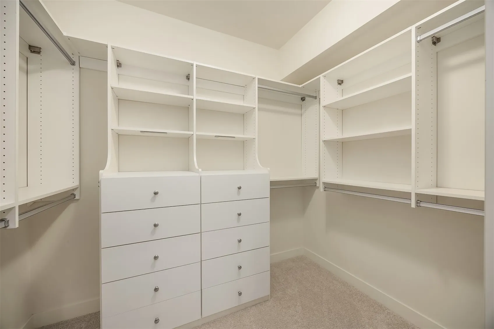 1703 NE Falls Drive , Issaquah, WA 98029-9802