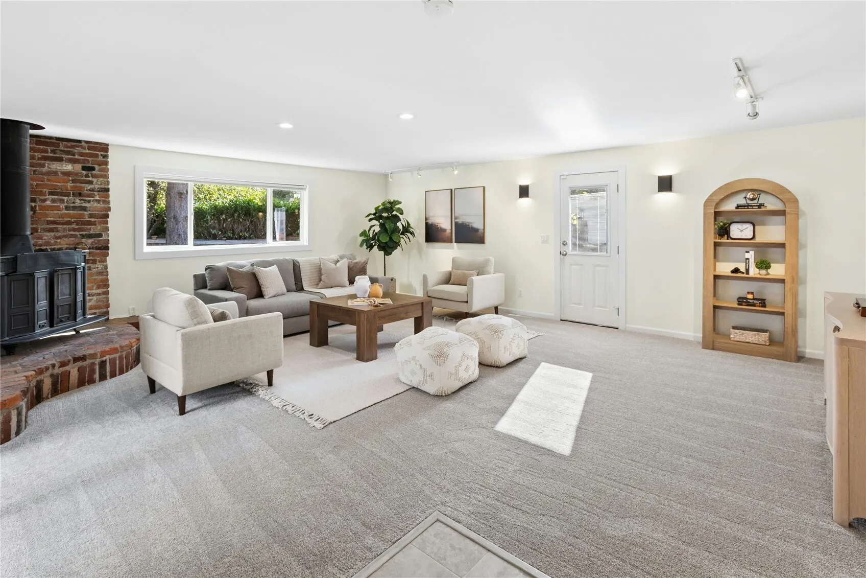 920 163rd Avenue SE, Bellevue, WA 98008