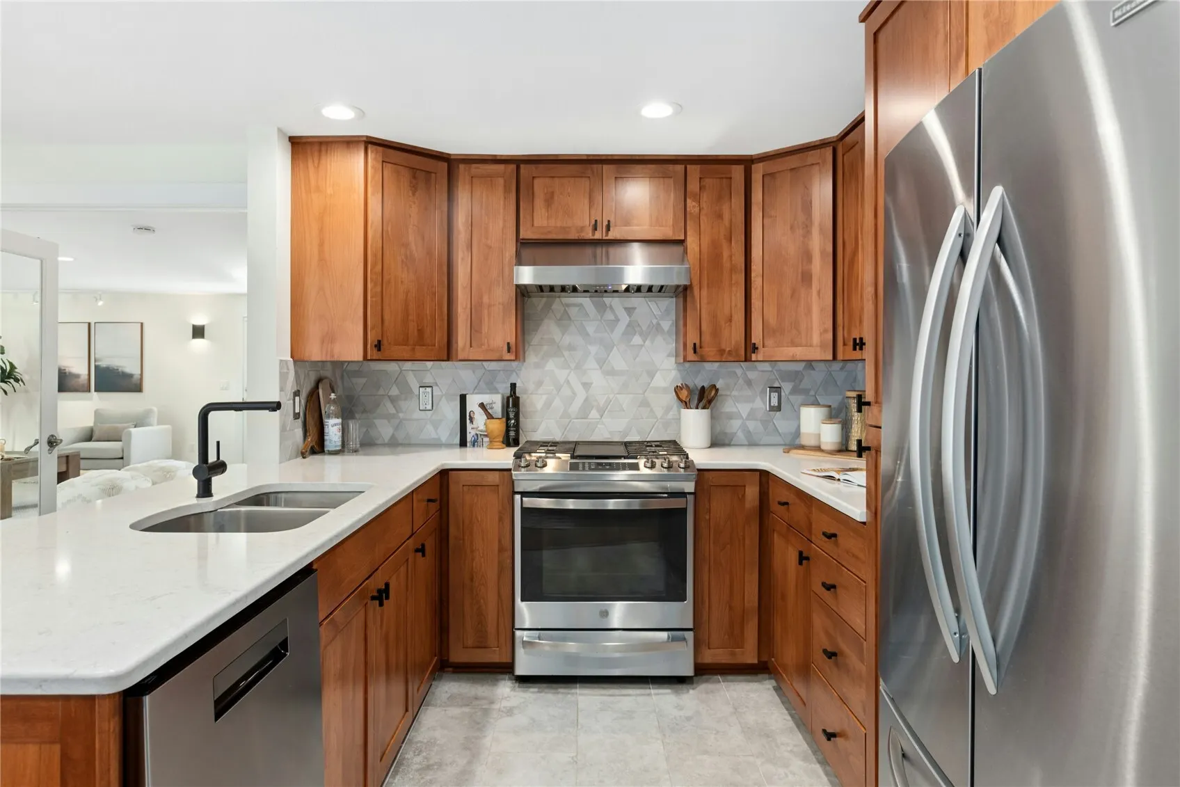 920 163rd Avenue SE, Bellevue, WA 98008