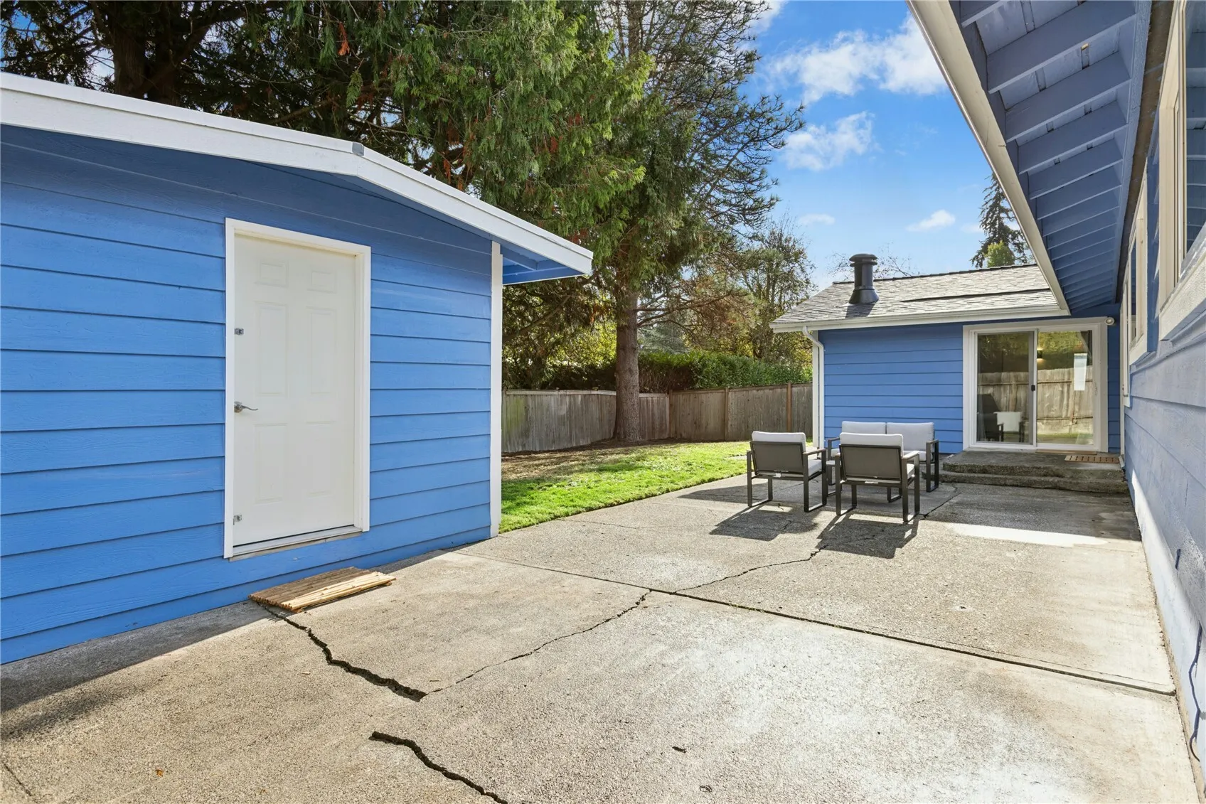920 163rd Avenue SE, Bellevue, WA 98008