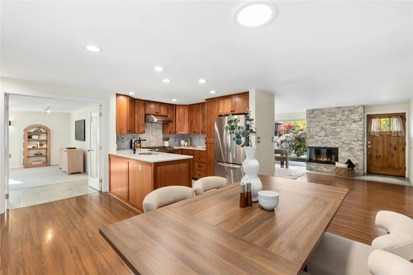 920 163rd Avenue SE, Bellevue, WA 98008