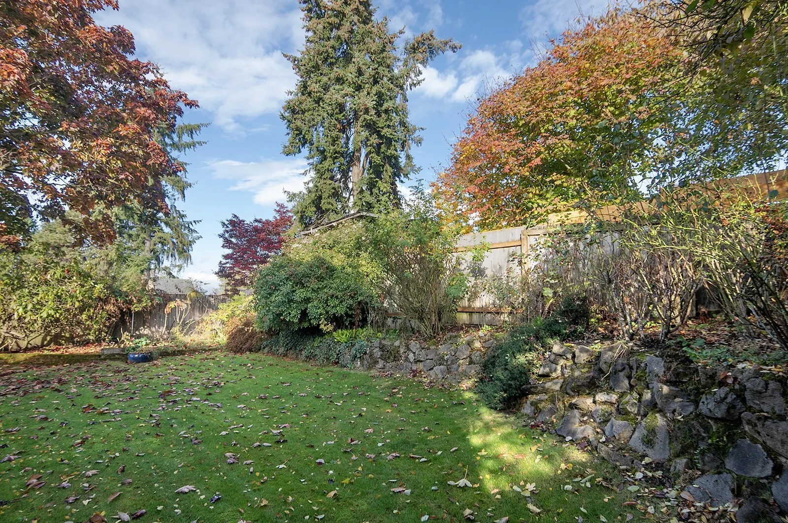 2214 NE 7th Street , Renton, WA 98056-9805