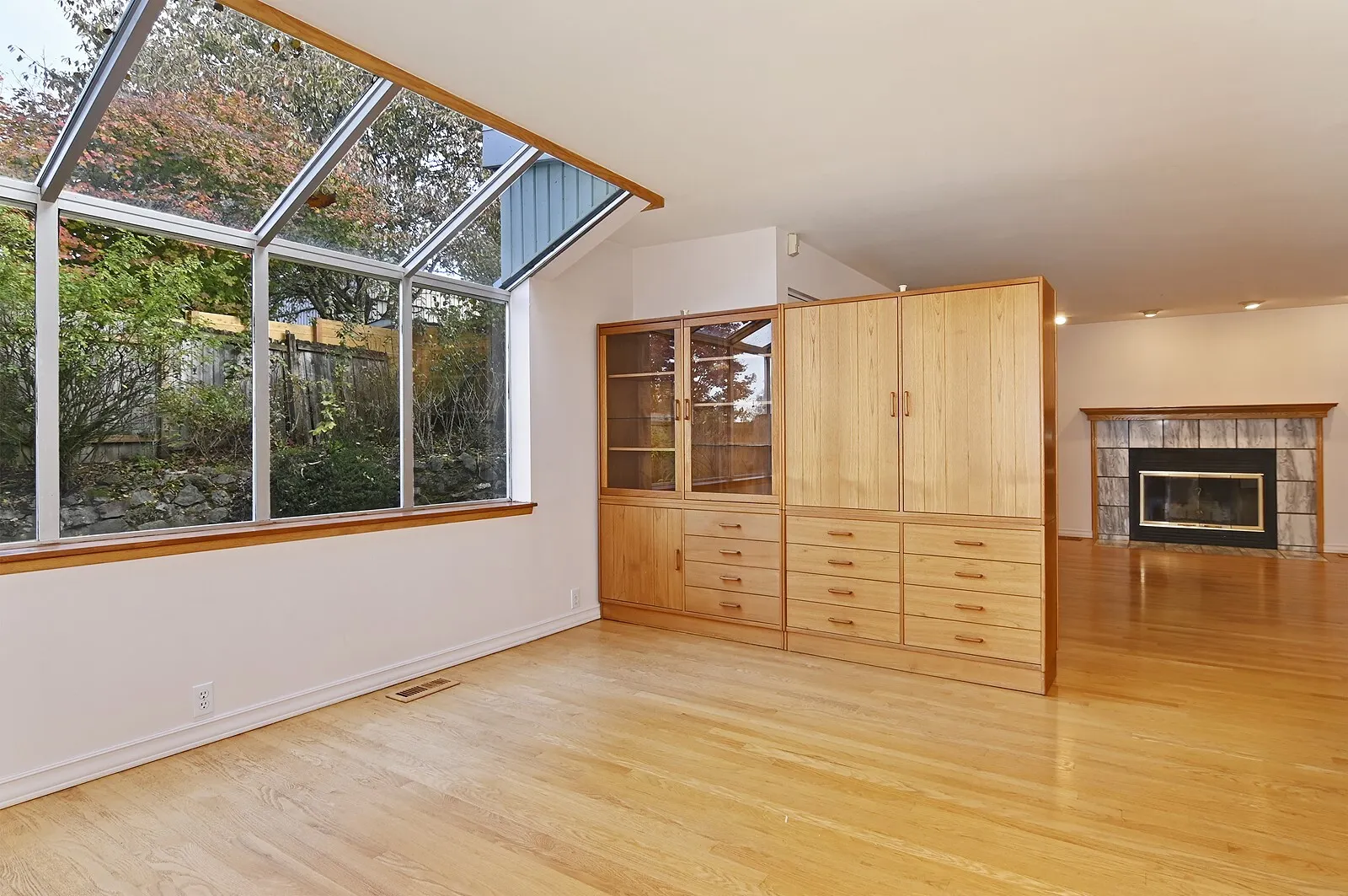2214 NE 7th Street , Renton, WA 98056-9805