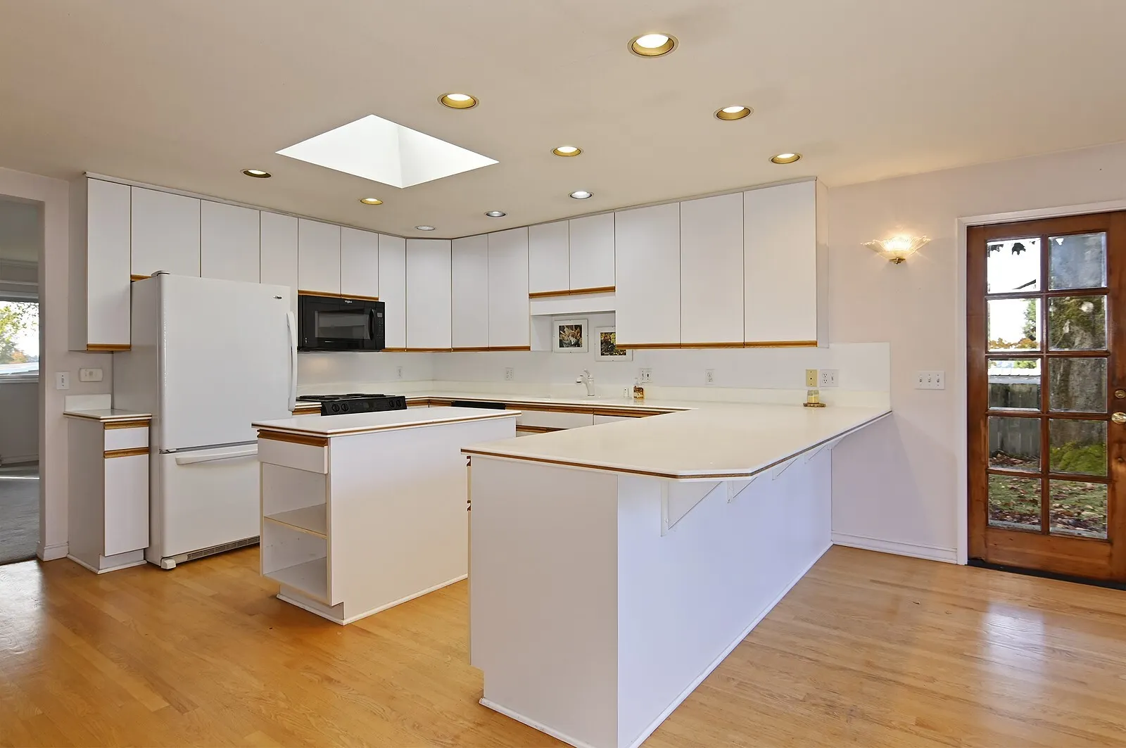 2214 NE 7th Street , Renton, WA 98056-9805
